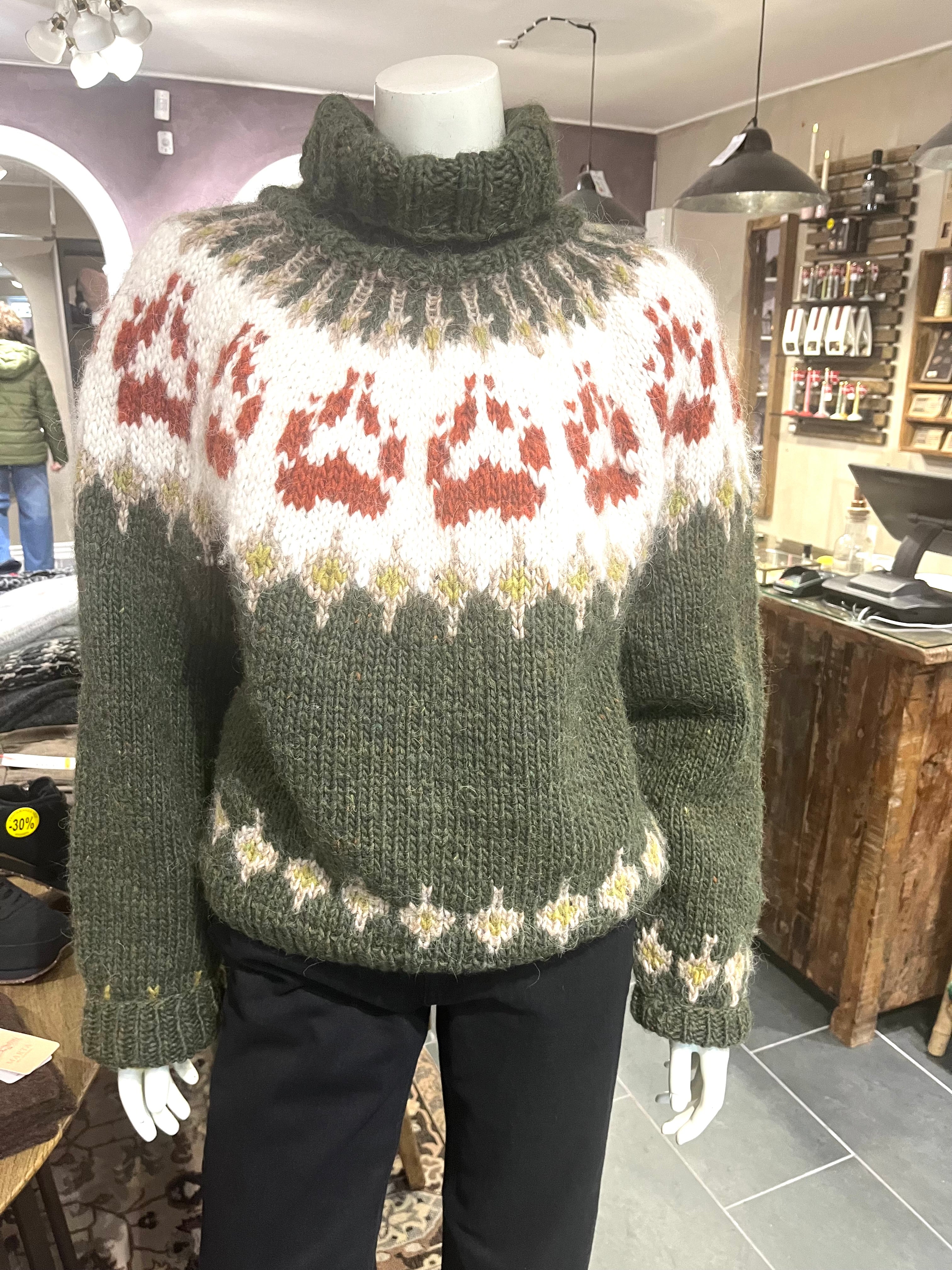 Håndstrikket Balustrik sweater i islandsk uld med pote-mønster
