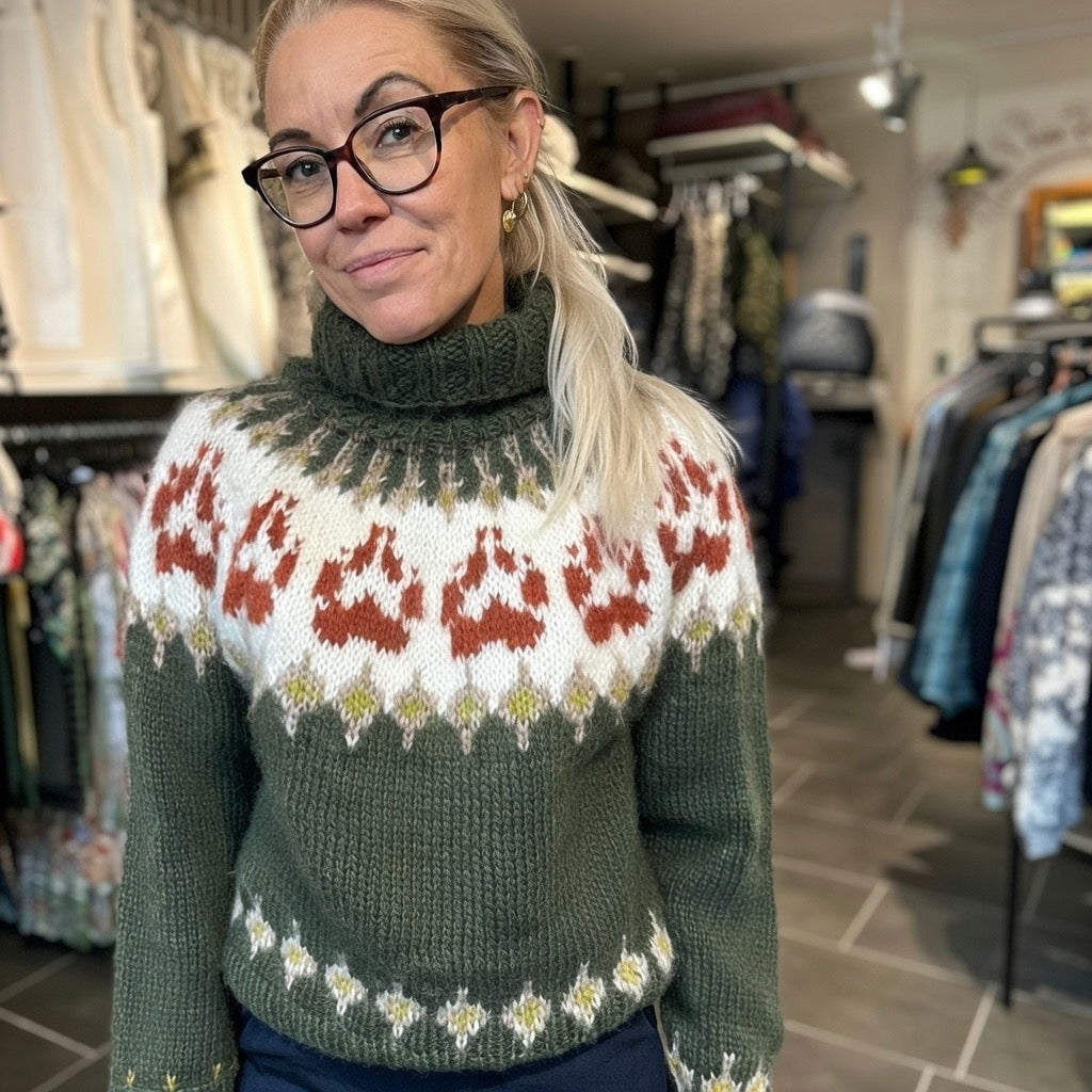 Håndstrikket Balustrik sweater i islandsk uld med pote-mønster