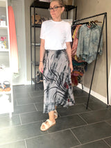 grå med røde blomster Wrap Skirt  
