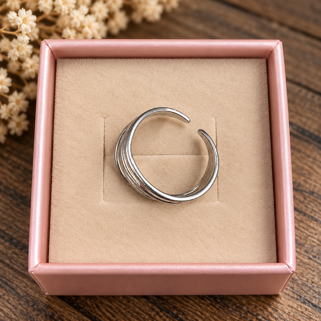Bred Ring fra Zefina Denmark med flot flettet design