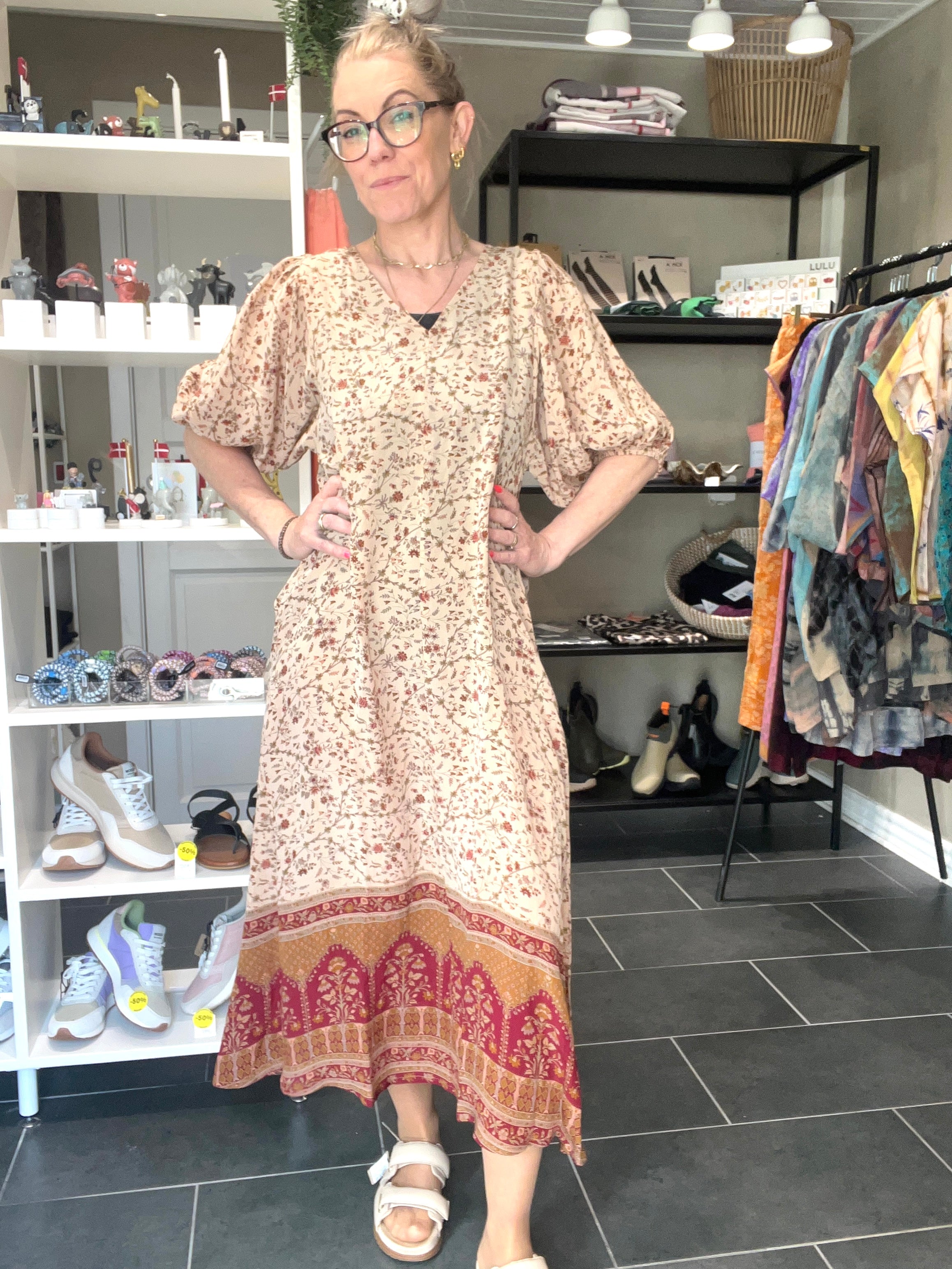 Feminin kjole fra Cofur Denmark i silke