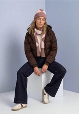 Street One rosa strikhue med klassisk rombemønster i farven Vintage Blush