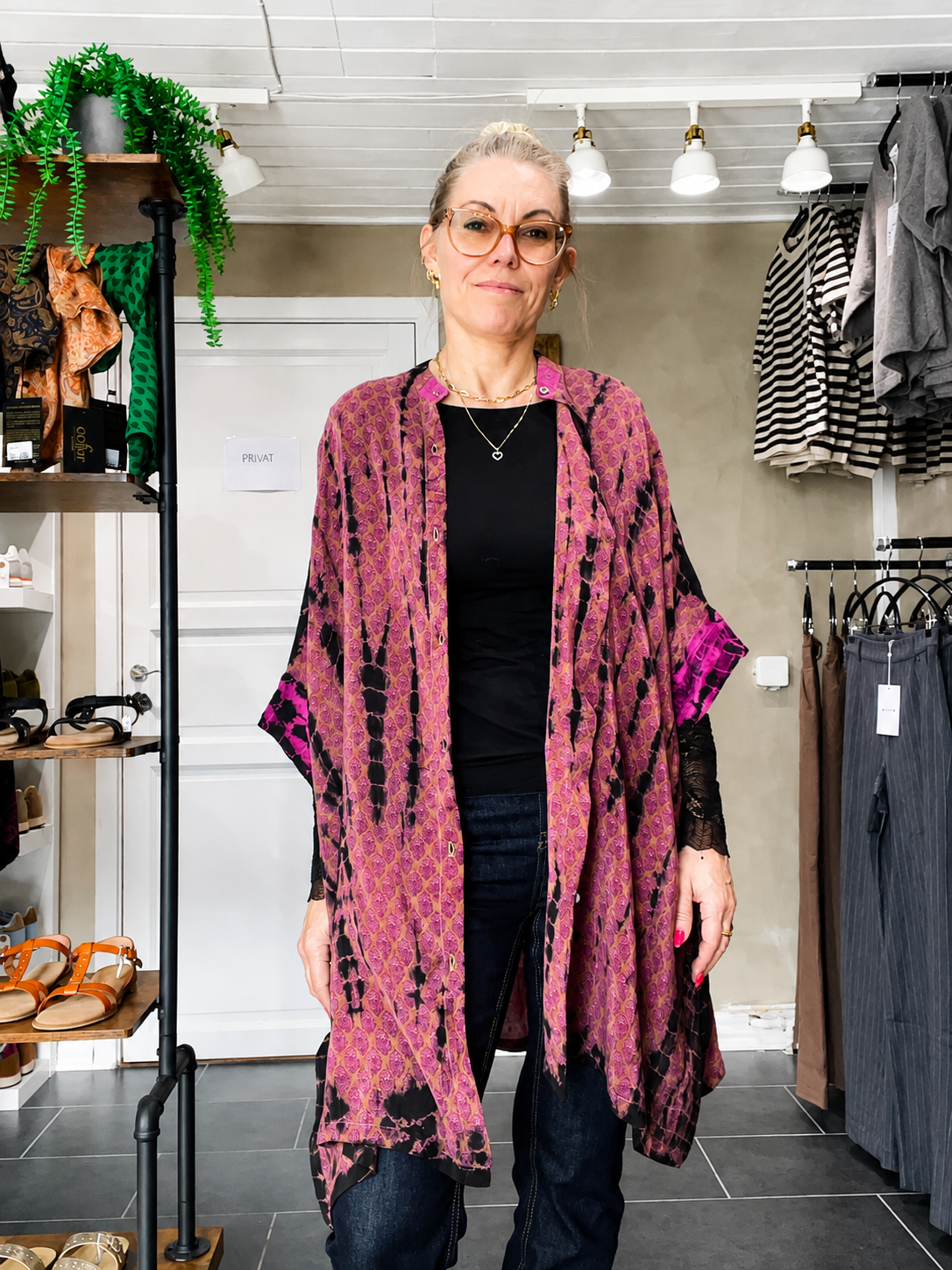 Cofur tunika dame i rosa bordeaux tie-dye genanvendt silke