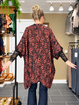 Diva Tunika Onesize – koralfarvet/sort– 100% Genanvendt Silke – Cofur Denmark