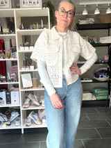 VIMERINDA 2/4 Shirt – Kortærmet Skjorte med Hæklet Look – Birch – VILA