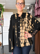 Cofur Diva Blouse sort/beige unika silkebluse i genanvendt sari-silke
