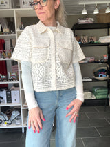 VIMERINDA 2/4 Shirt – Kortærmet Skjorte med Hæklet Look – Birch – VILA