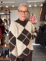 VILA VITORIA HIGH NECK L/S CHECK 14119553 – Coffee Bean/Birch