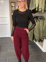 Black Colour Beverly Barrel Pant 41010 – Wine