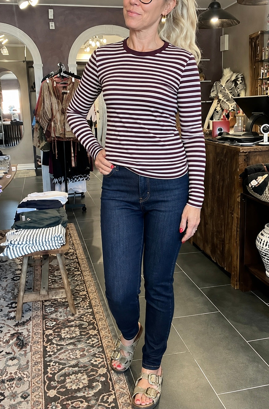 VIAVERA O-Neck L/S Top 14118320 Port Royale Stripe fra VILA