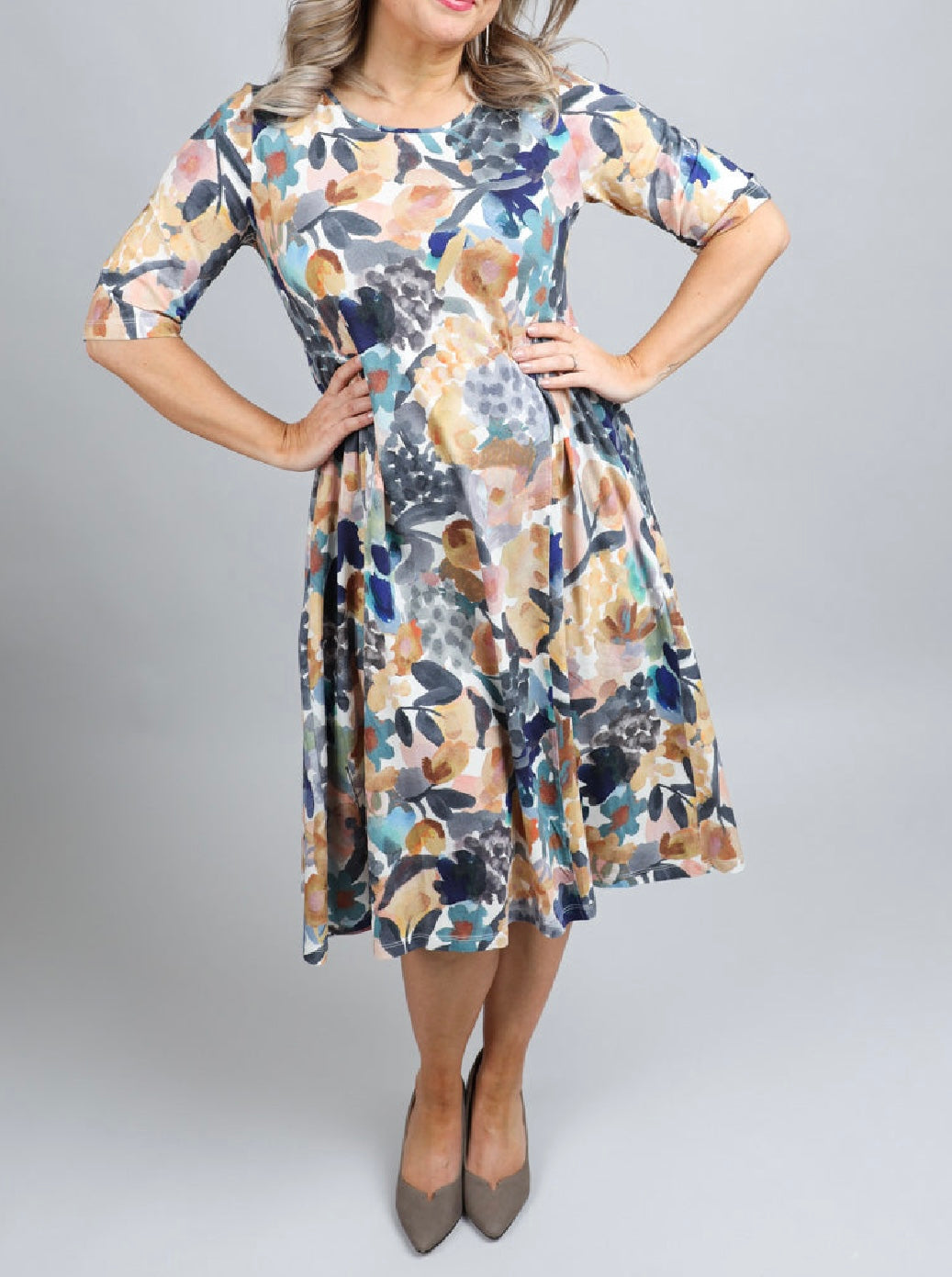 Gabrielle Kjole – Cold Grey fra Mansted