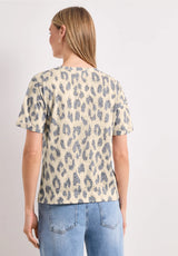 Sommer T-shirt med diskret animal print