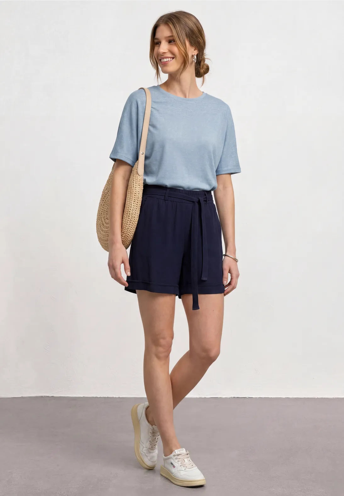 Cashmere Blue T-shirt med shimmer-effekt til kvinder