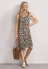 Sleeveless Dress 144965 i Timeless Beige med leo-print fra Street One