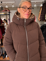 Street One vinterjakke med blødt leopardfor i hætten