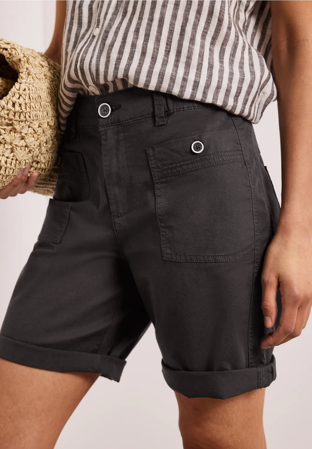 Bermuda shorts i varm nuance