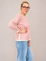 Poppie 26169 Strikbluse – Soft Red fra Mansted
