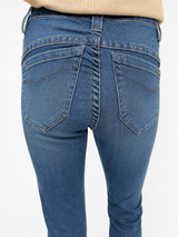 Penelope jeans fra Jonny Q – model P1272 i mørk blå med superstretch og smalle ben