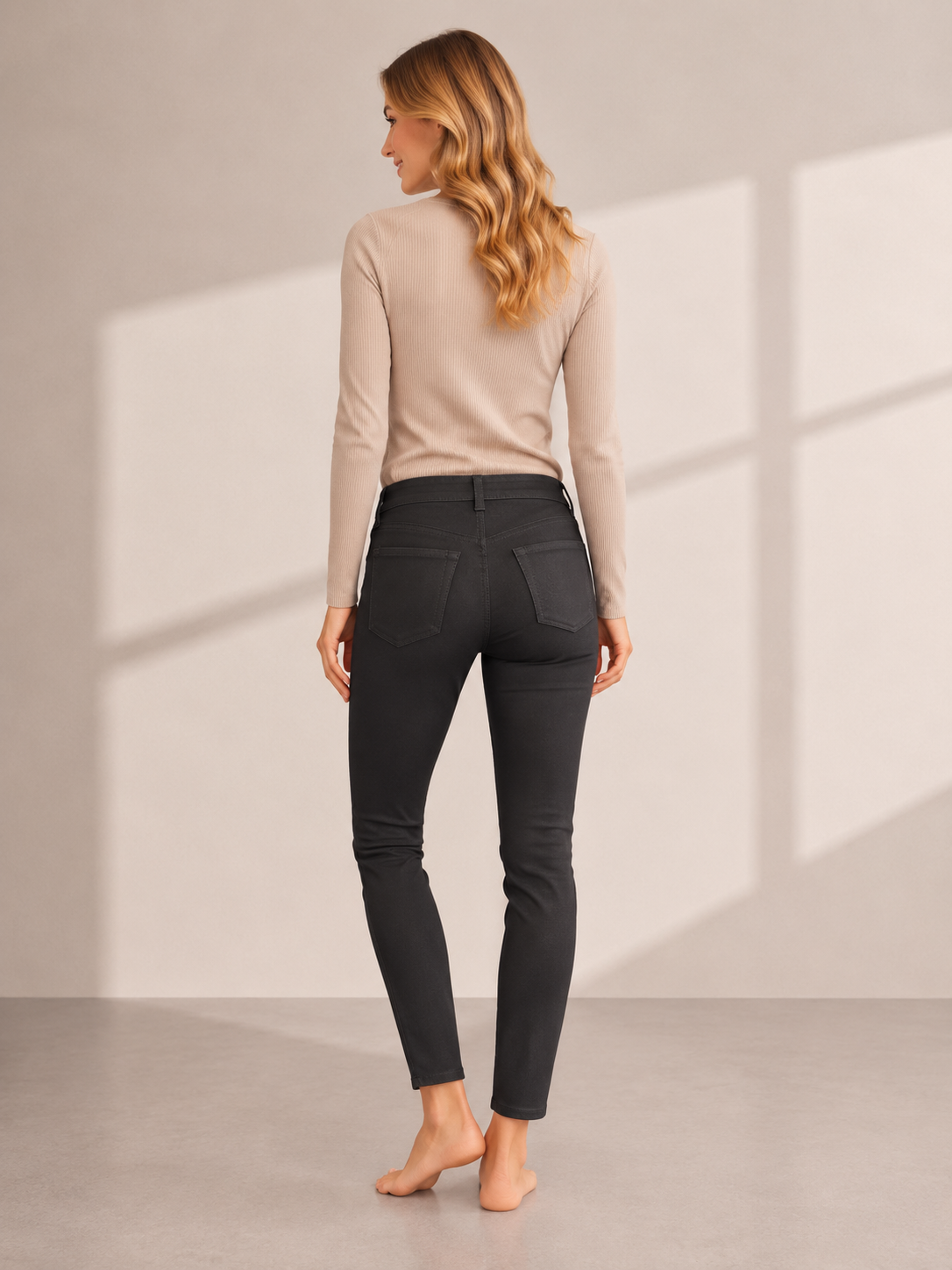 Jonny Q Debbie Buks – P1399 Soft Bistretch i Sort med Smalle Ben
