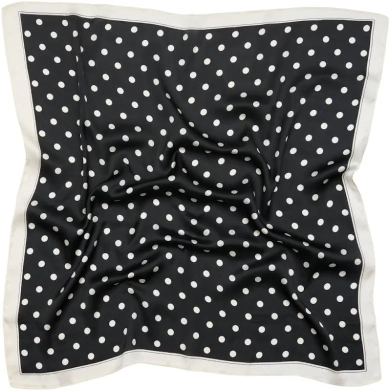 MdcJuline Scarf fra Marta Du Chateau