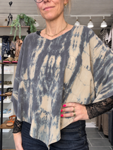Cofur Denmark støvet grå/beige ponchobluse i unik vintage sari-silke