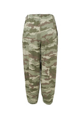 Camouflage damebukser med barrel fit fra Black Colour