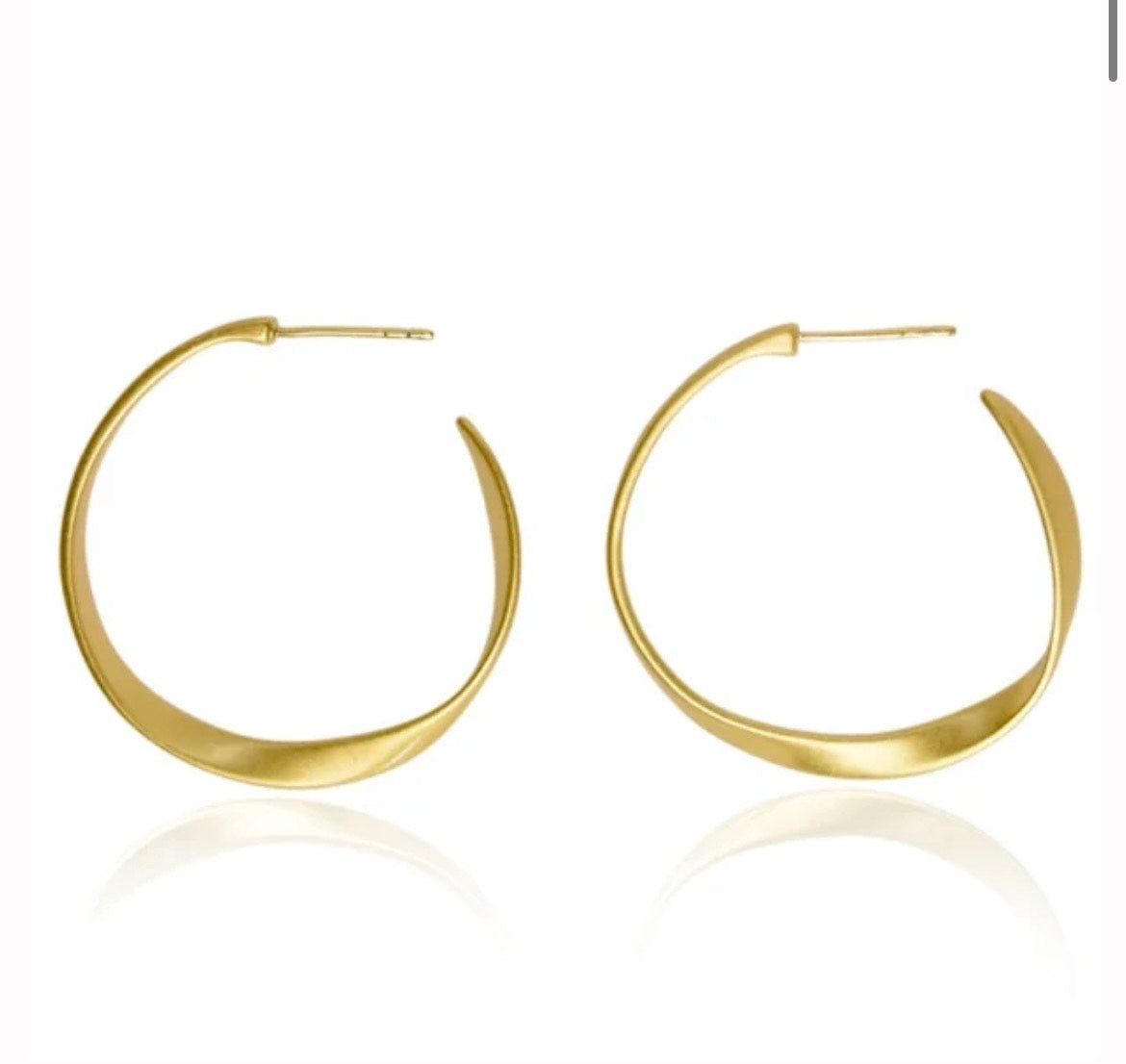 Twisted Large forgyldte hoops fra Zefina Denmark