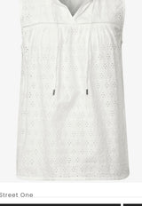 Street One - hvid top broderie anglaise