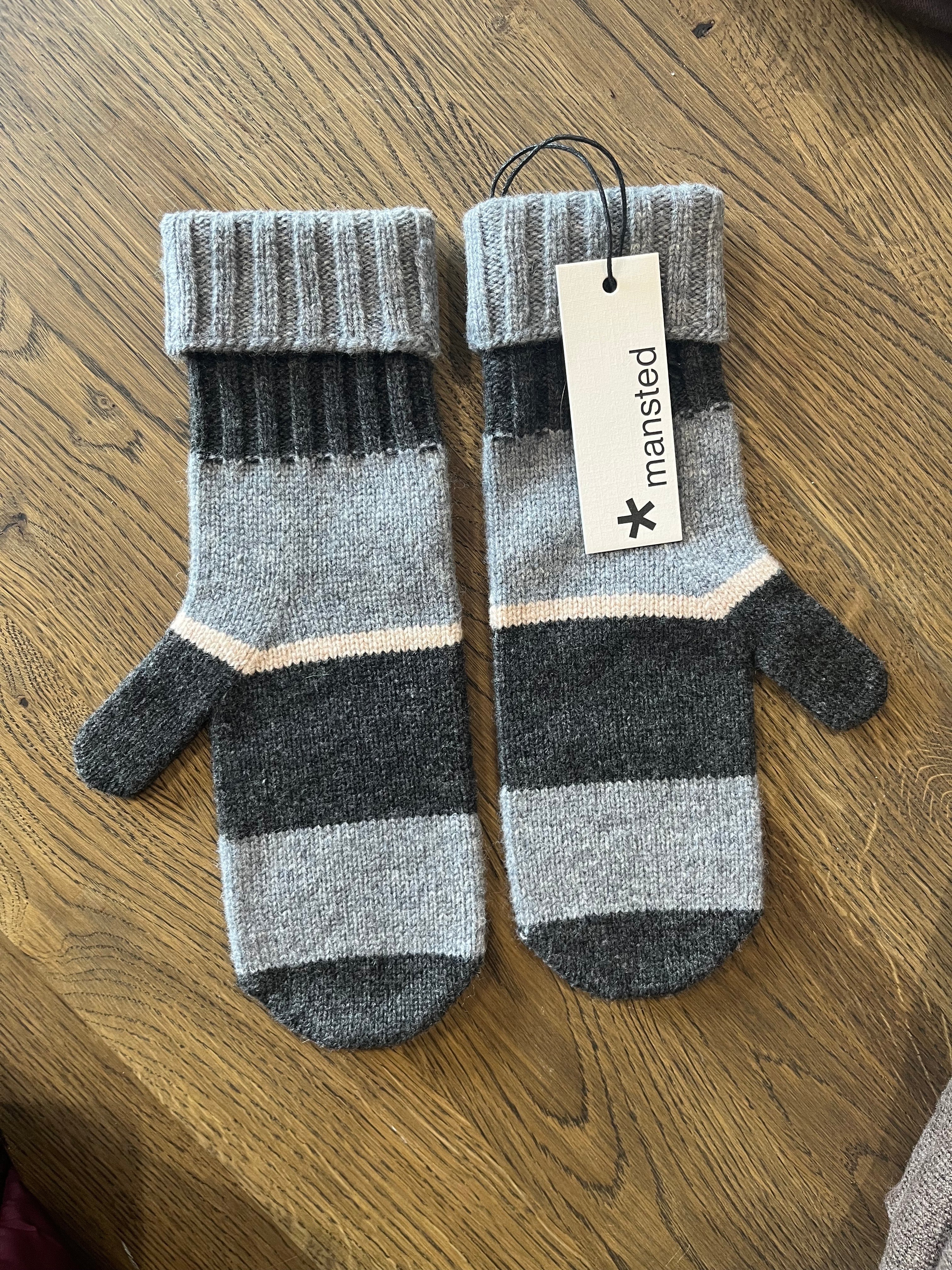 Mansted Farah vanter i dark brown – 100% lammeuld med ribkant