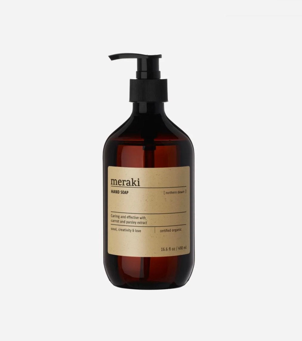 Meraki Hand Soap Northern Dawn 490 ml – Økologisk og plejende håndsæbe i stilrent skandinavisk design, fås hos butikbravos.dk