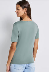 Street One t-shirt stylet med jeans – casual look