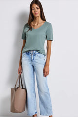 Street One t-shirt stylet med jeans – casual look