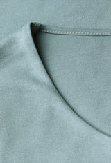 Detalje af hjerteformet udskæring – Street One t-shirt

