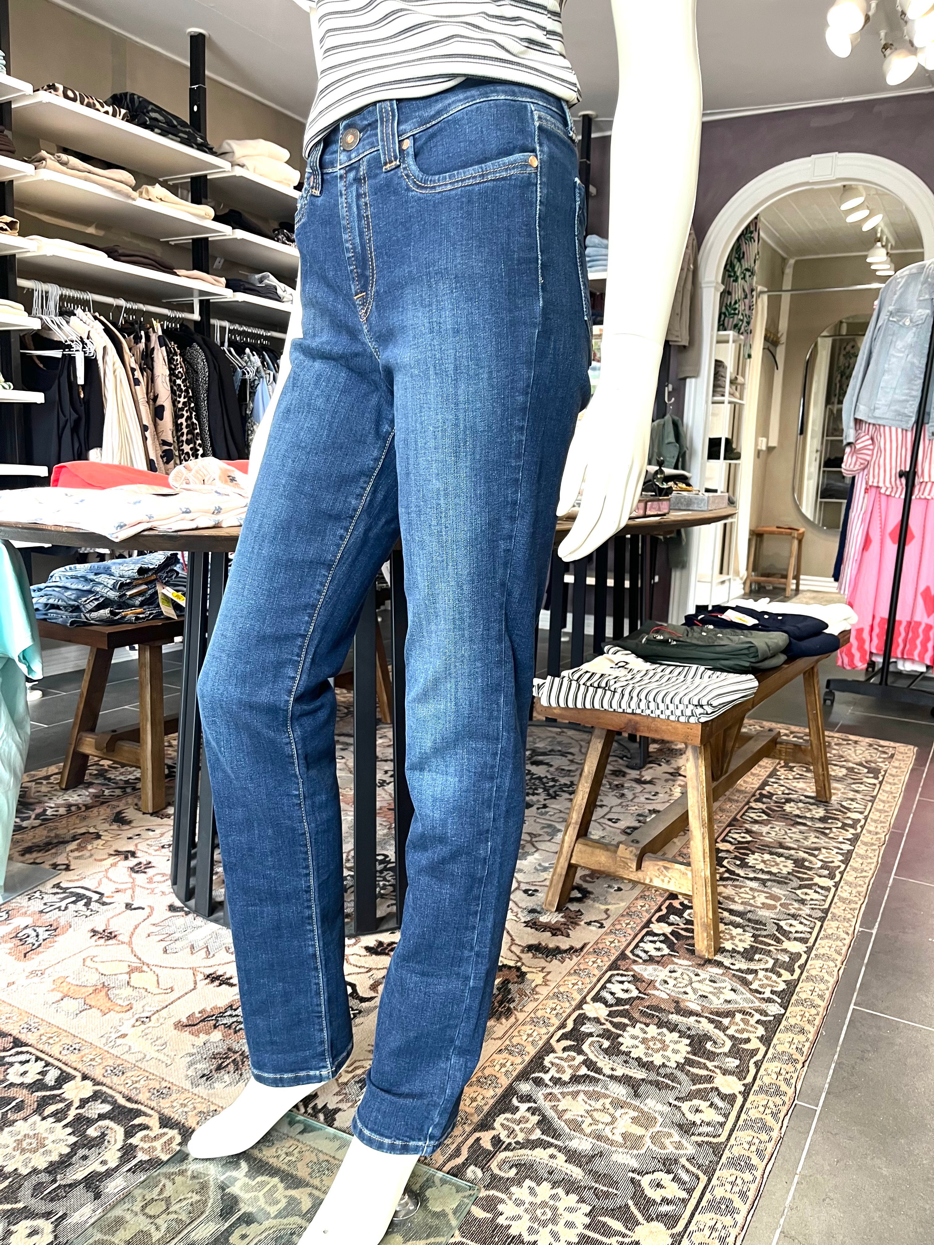 Jonny Q Catherine Jeans – P682AC X-Fit Stretch i Dark Destroyed