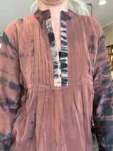 Detalje i upcyclet sari-silke med unika præg – City Blouse S156