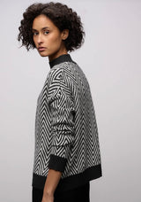 Street One Jacquard Turtleneck Pullover 303620 i black – strik med mønster