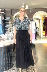 Upcyclet sari-silke med unika præg – Cofur IVY Blouse S255