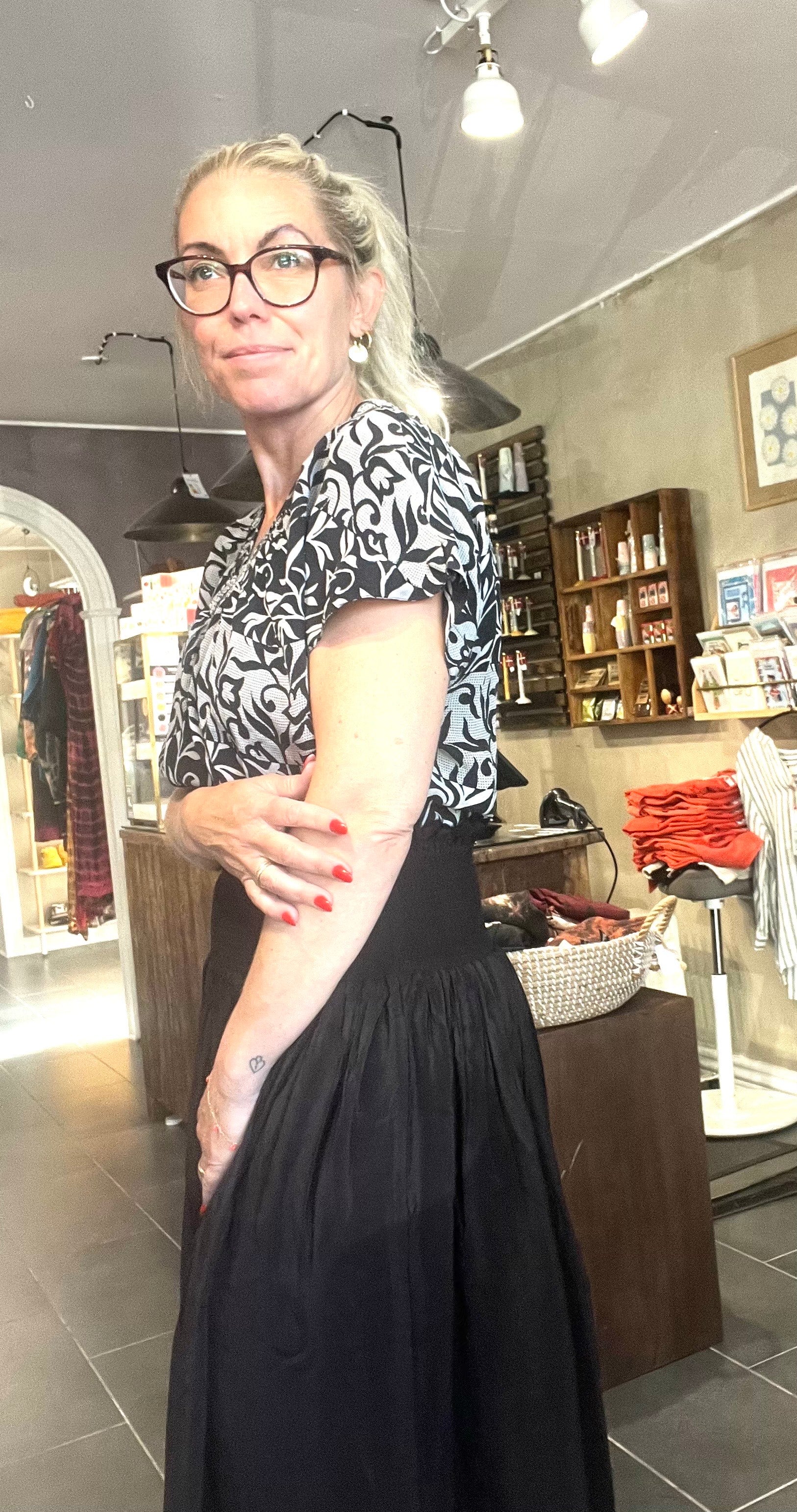 Upcyclet sari-silke med unika præg – Cofur IVY Blouse S255