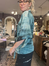 Unik sari-silke kimono fra Cofur – dækker overarmen, kan bruges åben eller lukket