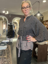 Cofur New-Yorker Kimono S17 – kort kimono i vintage silke med knapper og bindebånd (S/M)