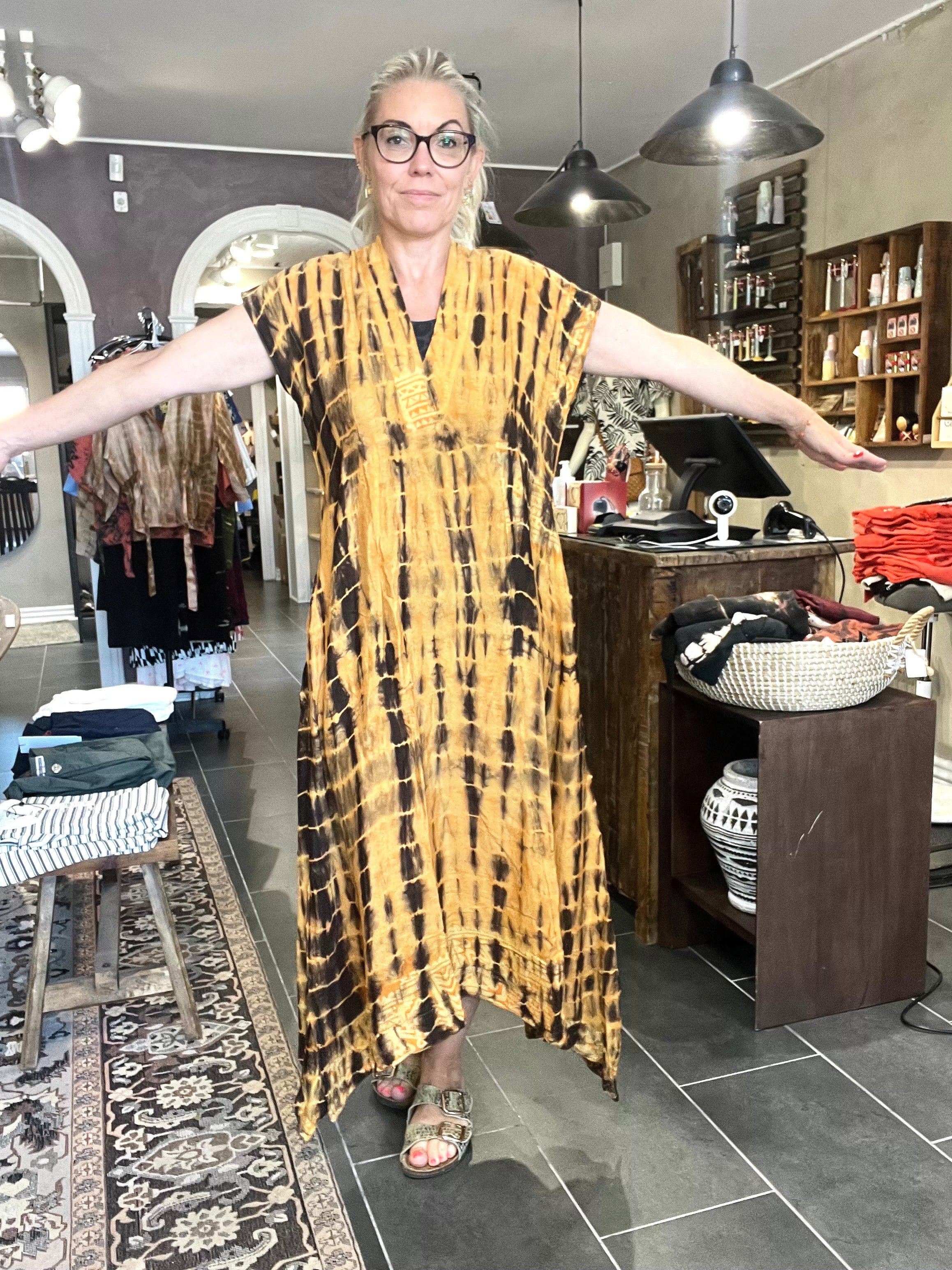 Vintage sari-silke med smuk tie-dye patina – Cofur Casual Dress Long
