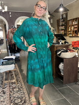 Cofur Asti Shirt Dress S423 – klar grøn unika skjortekjole i vintage sari-silke (XL)