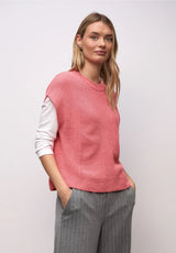 Street One ærmeløs chenille pullover 303499 i striking coral – pullunder til layering