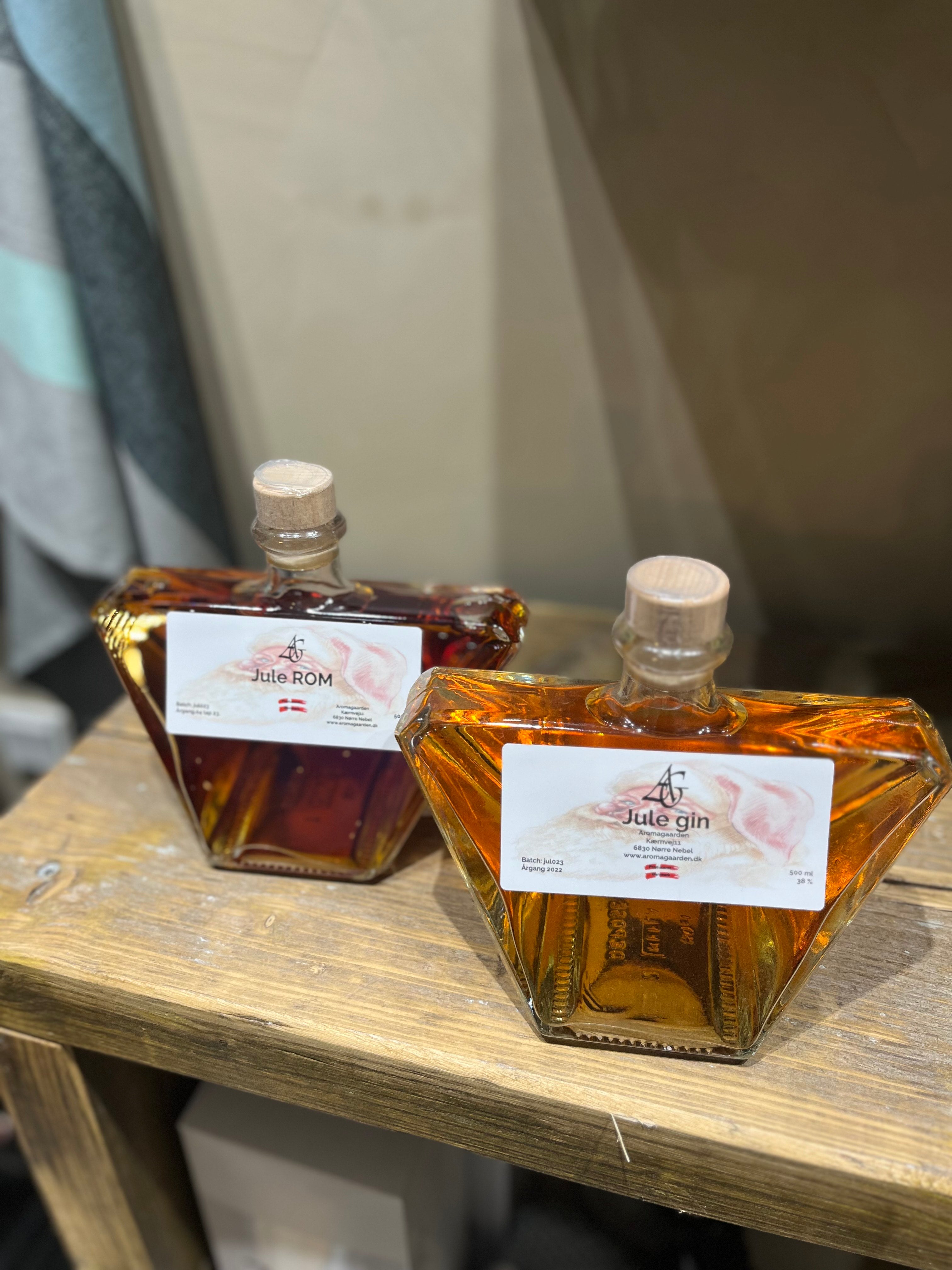 Aromagaardens Jule Gin – 500 ml dansk gin produceret efter økologiske principper