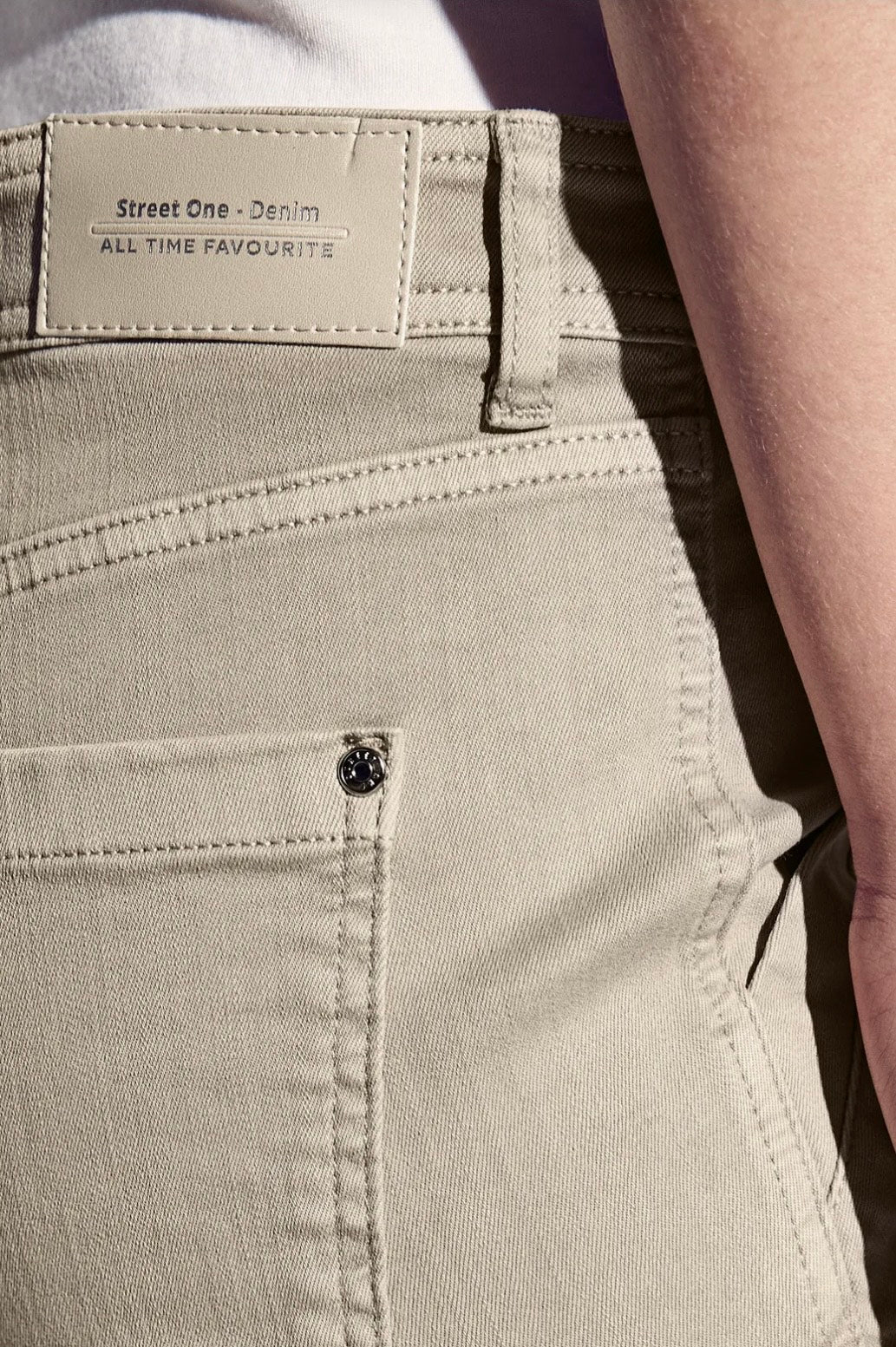 Street One - Jeans med cargo look - MidWaist - Beige