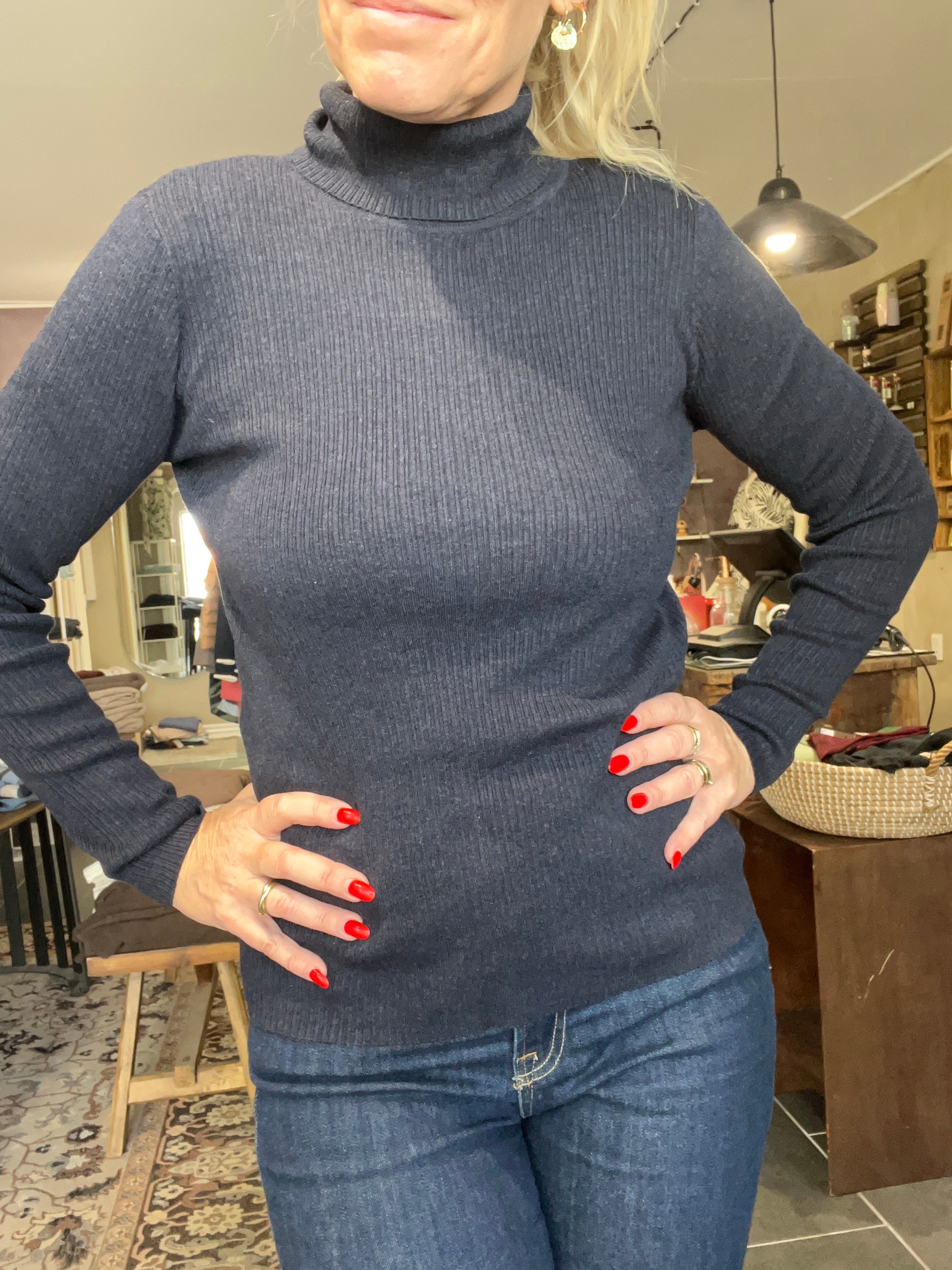 Mansted Tilda rib rullekrave i økologisk bomuld – navy (fitted, langærmet)