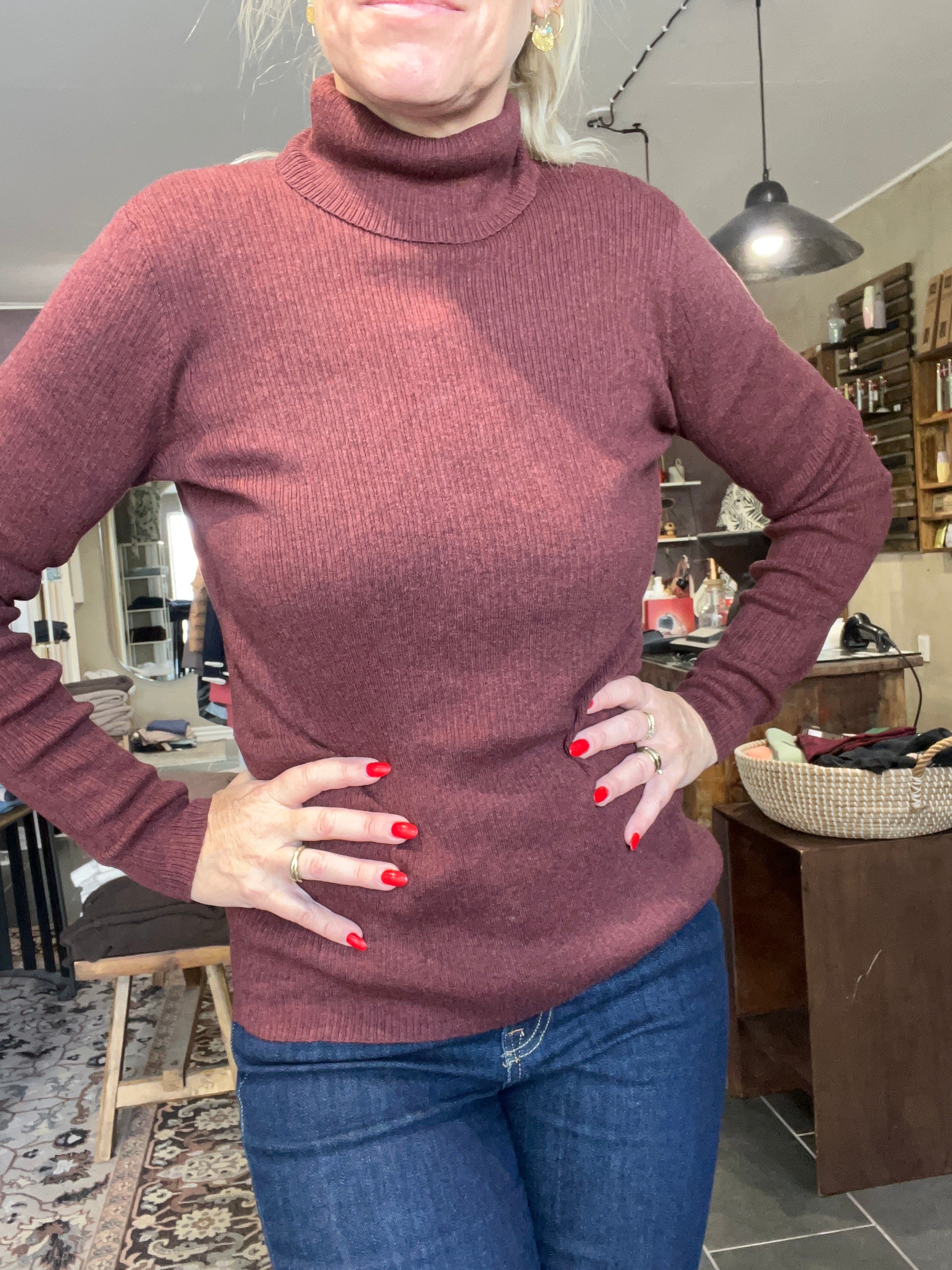 Mansted Tilda rib rullekrave i økologisk bomuld – farve Spice (fitted, langærmet)