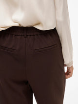 Detalje af elastisk linning bagpå på Vivarone Wide Pant fra VILA