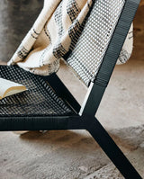 VASAI lounge stol sort let havemøbel til udendørs brug