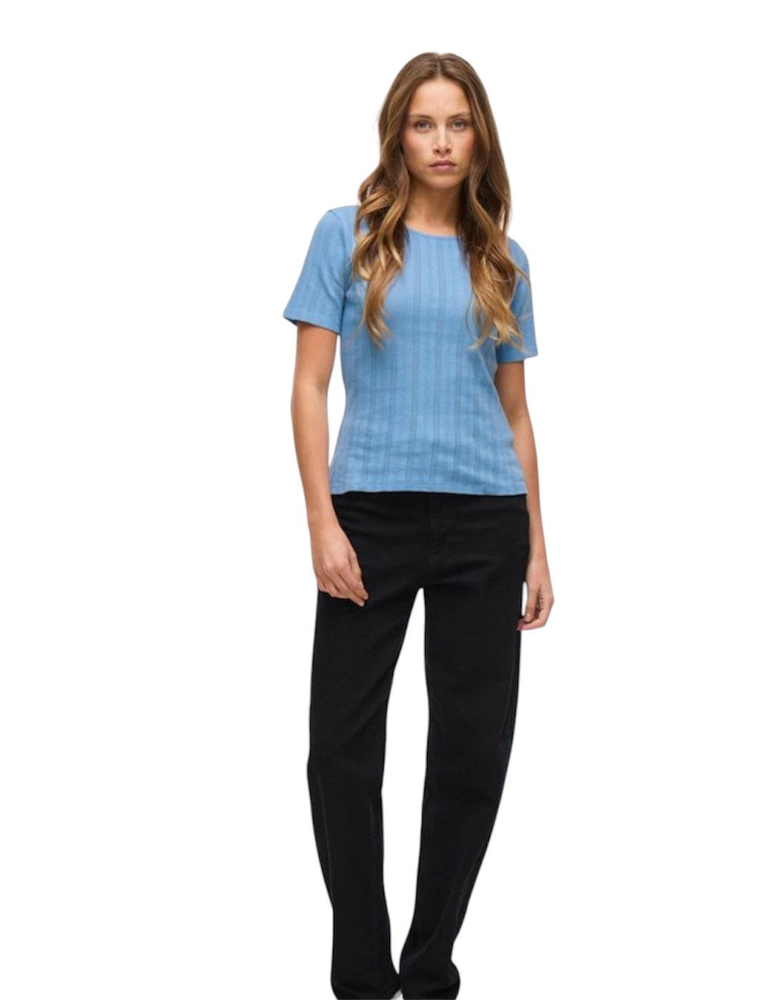 VIKASSIE kortærmet T-shirt fra VILA – model 14101755 i blissful blue med pointelle-detaljer
